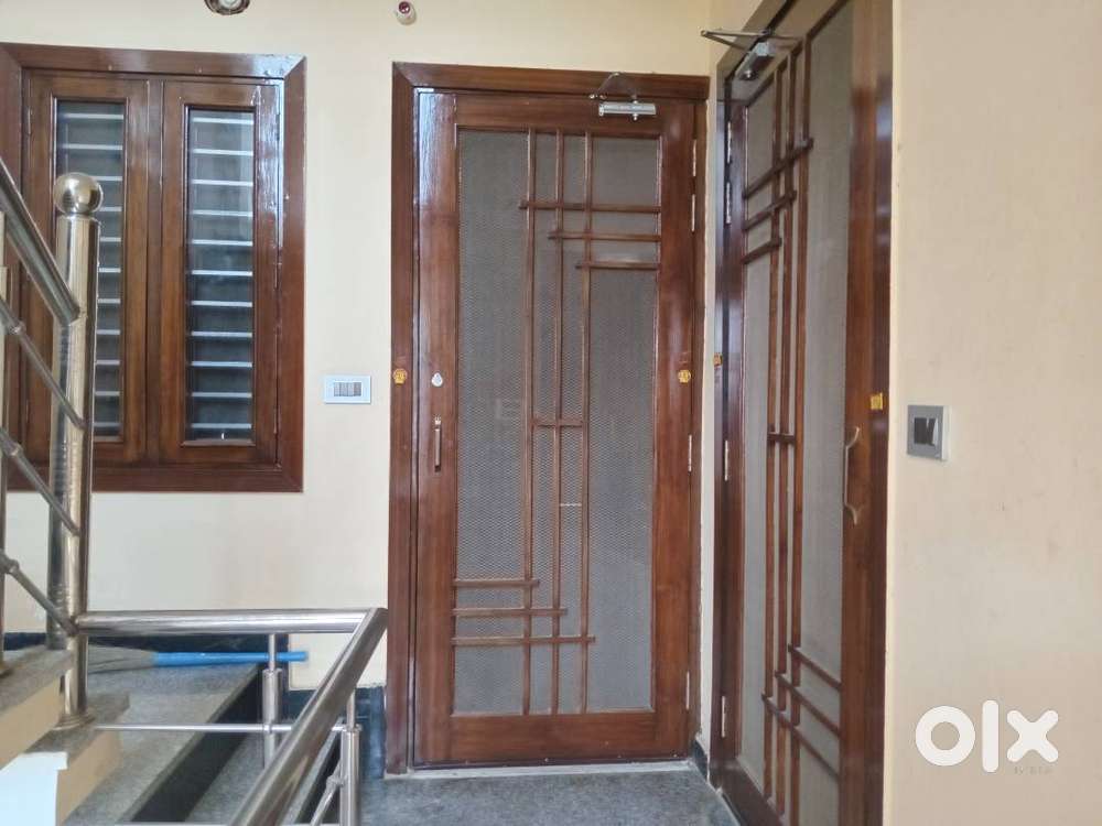 For rent 3 BHK House independent floor.