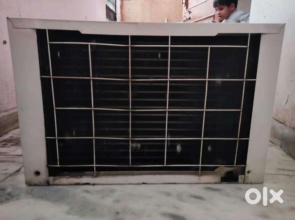 Good conditions ac window