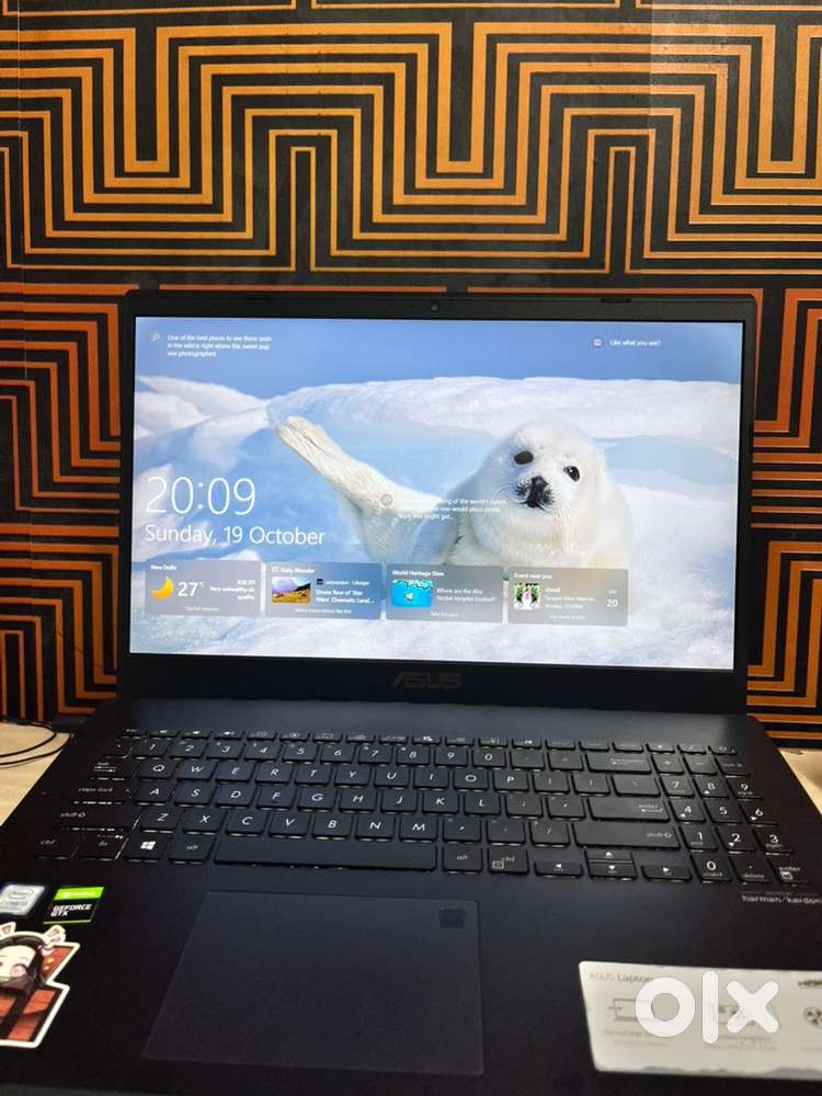 Asus i5 8 gen laptop with fingerprint