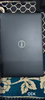 Selling a  Good condition Laptop and Desktop to Customer