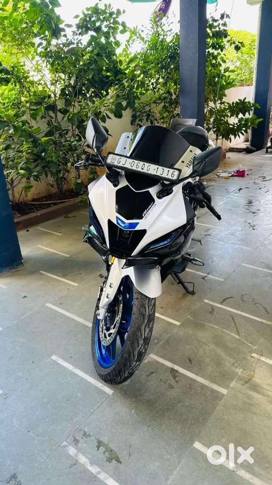 Yamaha R15M