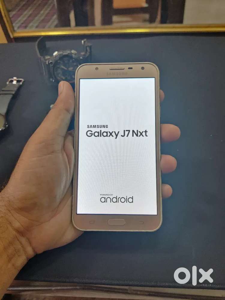 Galaxy J7 nxt and Boat Watches