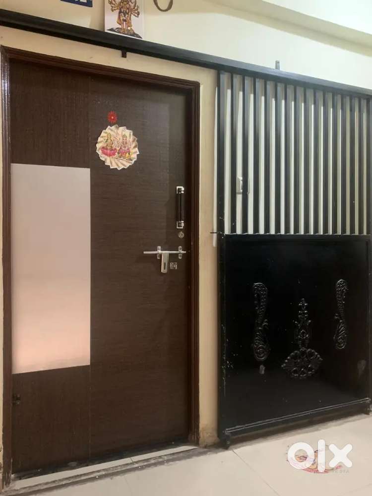 2 bhk flat with full furnished