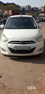 Hyundai i10 2012 CNG on pappers and all good working.