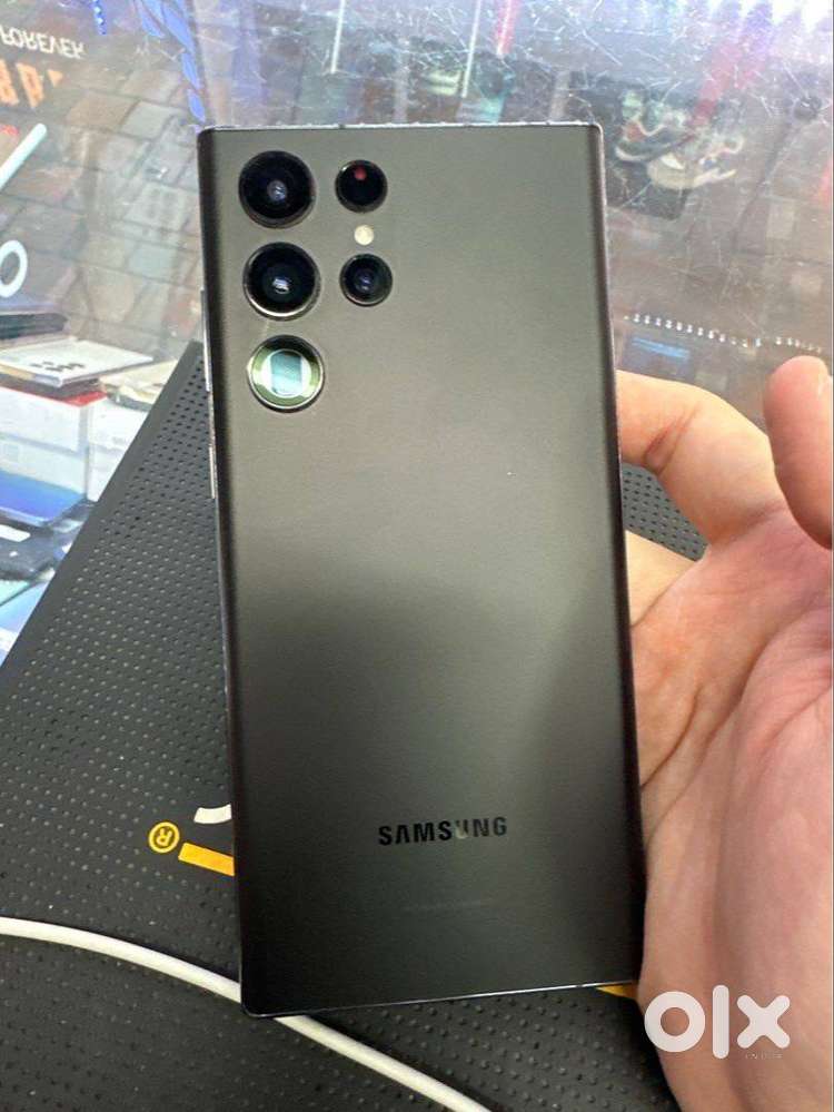 Selling My S22 Ultra Less Used, Good Condition, 12/256GB With Bill Box