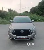 Toyota Innova Crysta 2.4 V, 2016, Diesel