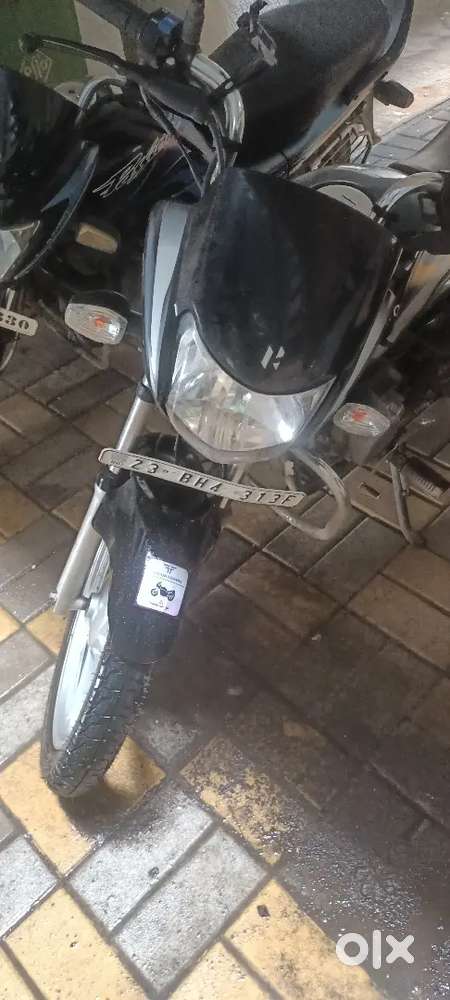 2023 model HF Deluxe - 2100km running only