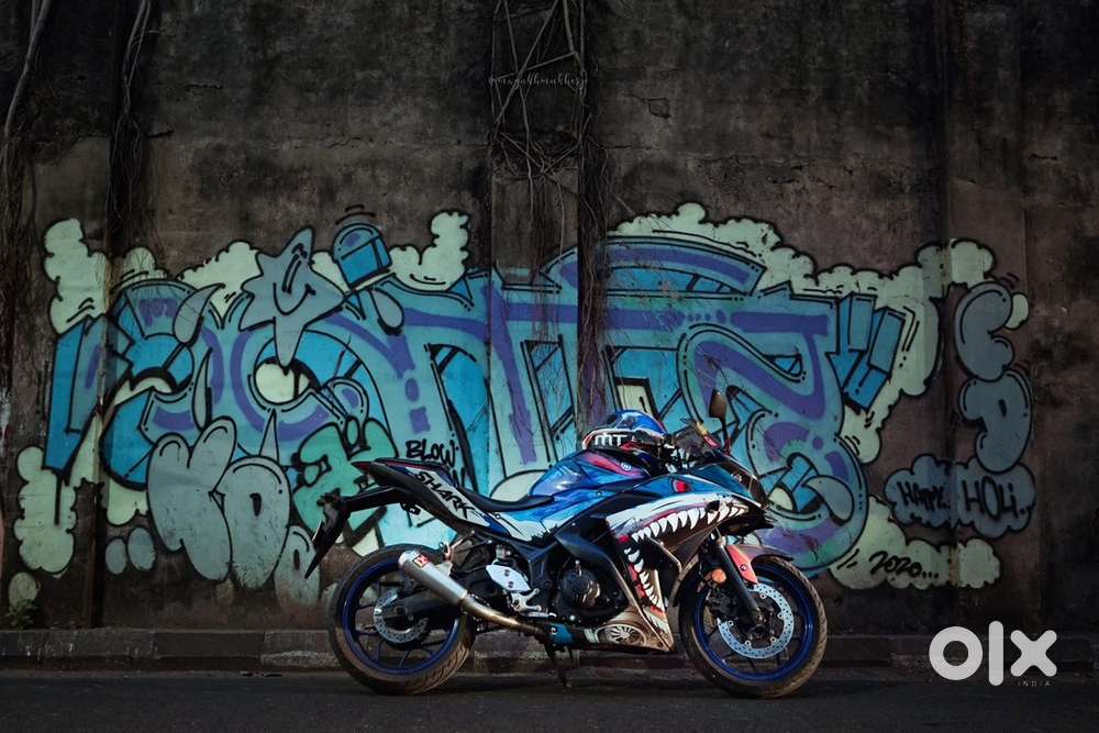 Yamaha R3 with Akrapovic Full System Exhaust