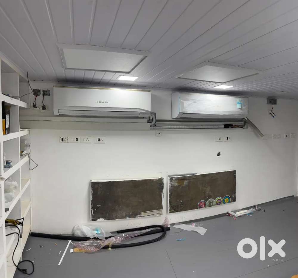 AC Technician and Trainees