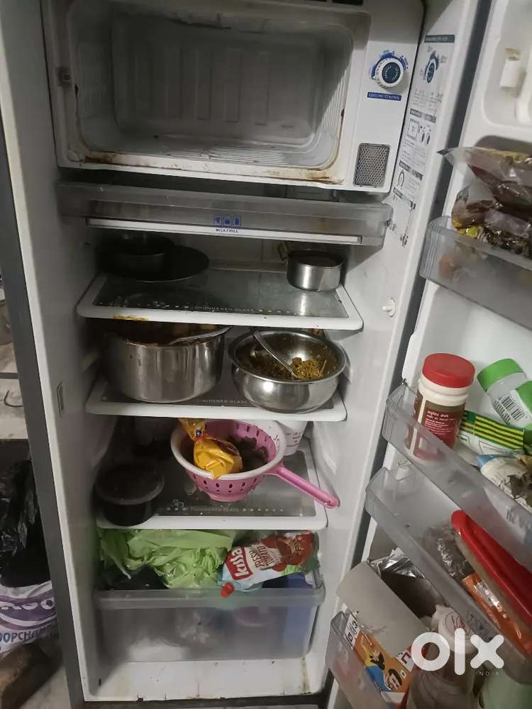 Whirlpool refrigerator single door