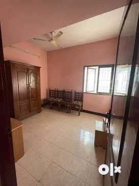 Individual House 2 Km Hope College Avinashi Rd 3 BHK Attached Car Park