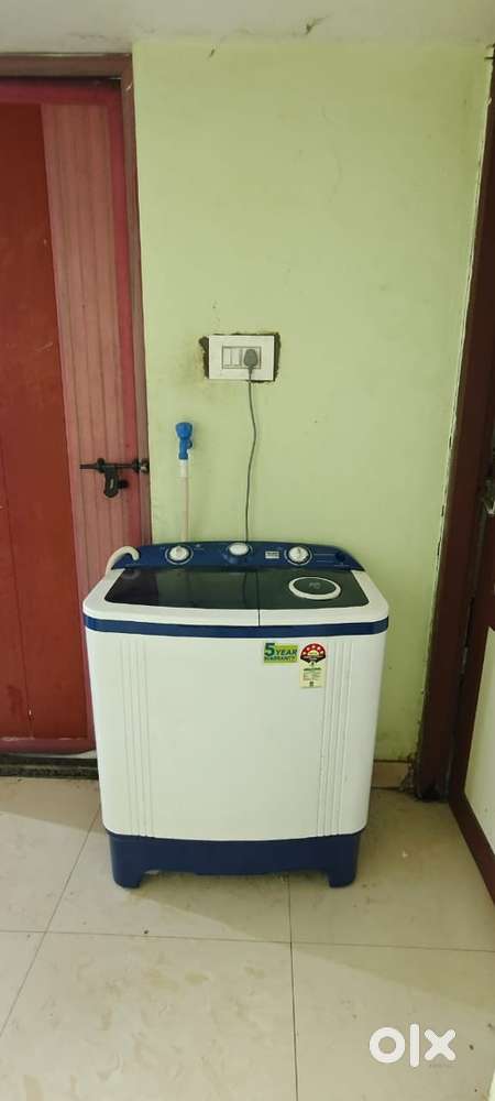 Loooking for roomates