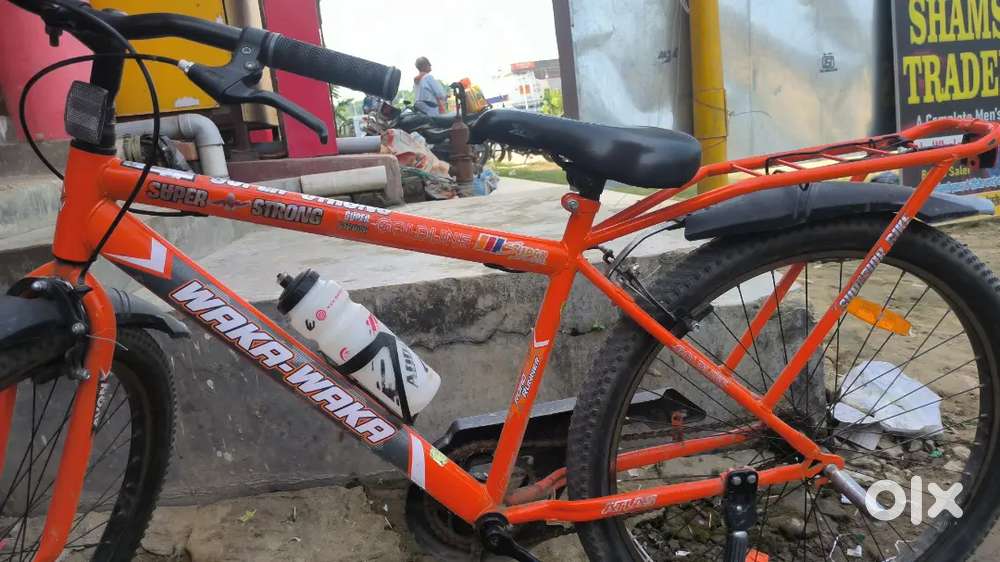 Avon waka waka biccycle