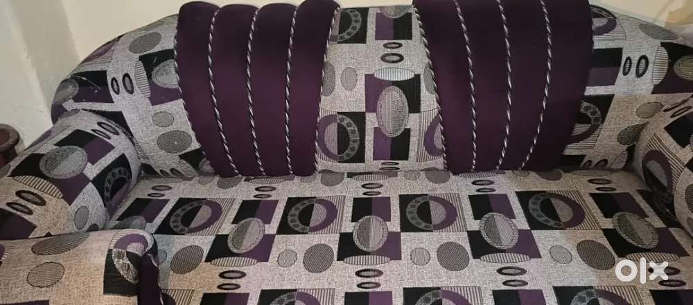 Well maintian Maharaja Sofa