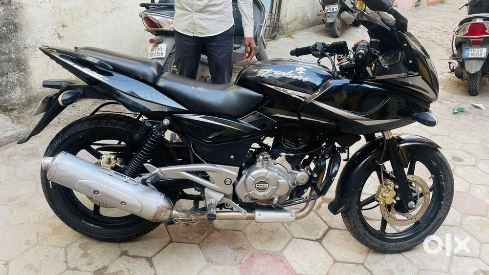 Pulsar 220 for sale