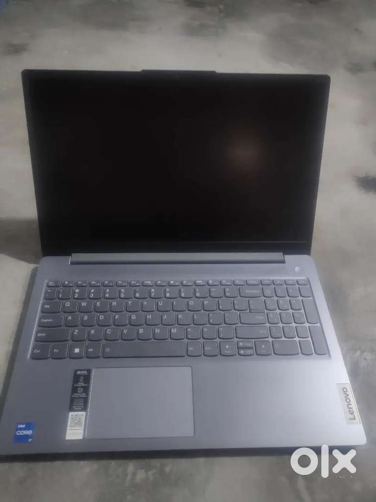 Lenovo IdeaPad Slim 3 (13th Gen i7 / 16GB RAM / 512GB SSD)