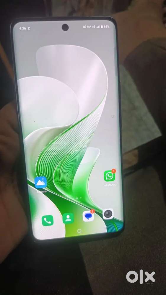 Vivo v40e 8+8/ 128