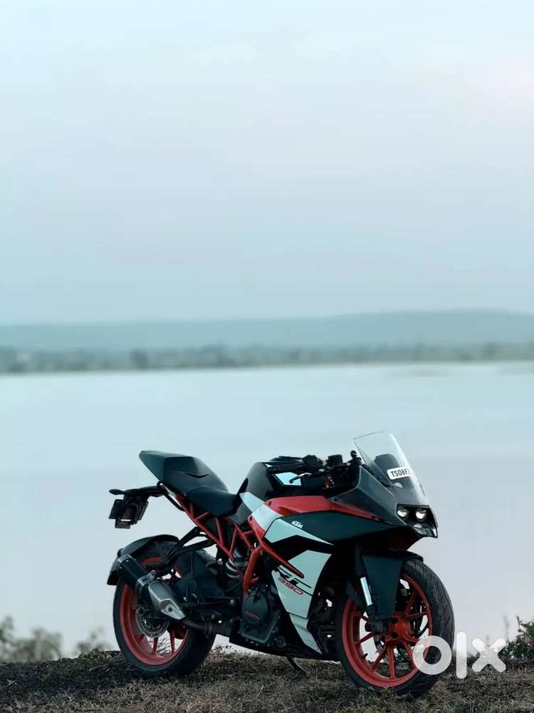 Full neat contidion with all documents