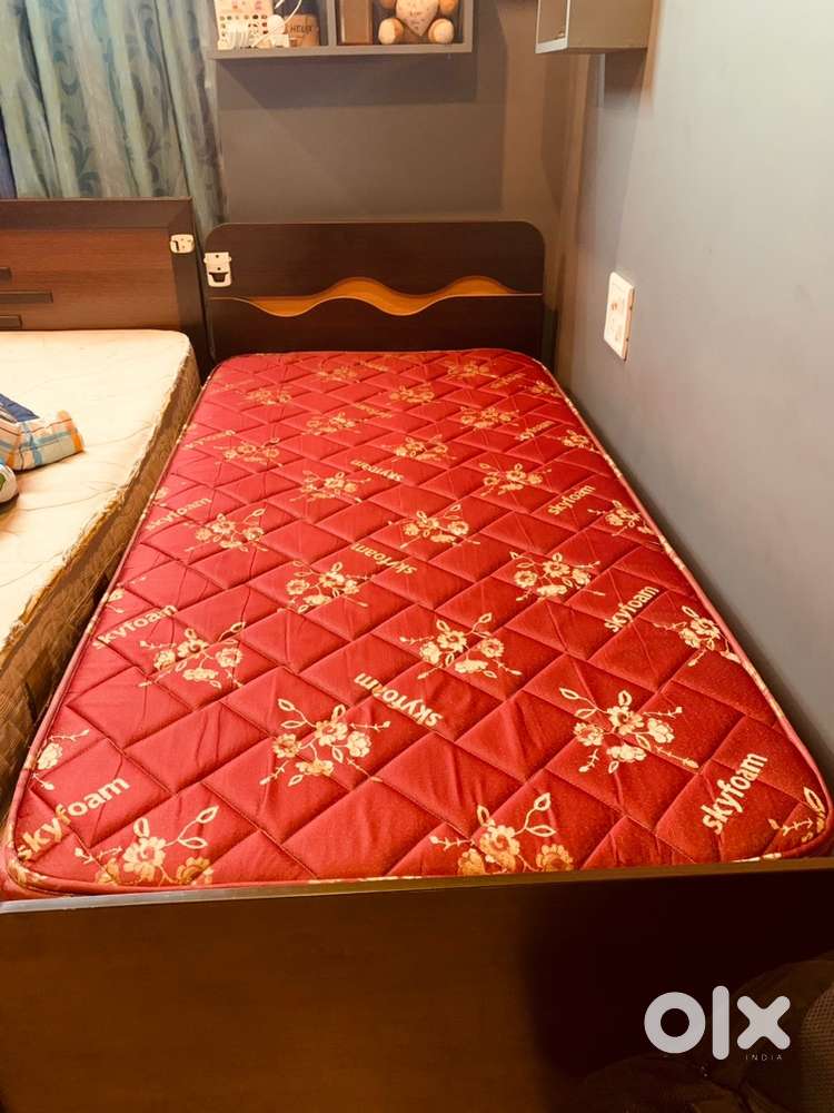Single bed with mattress for sale