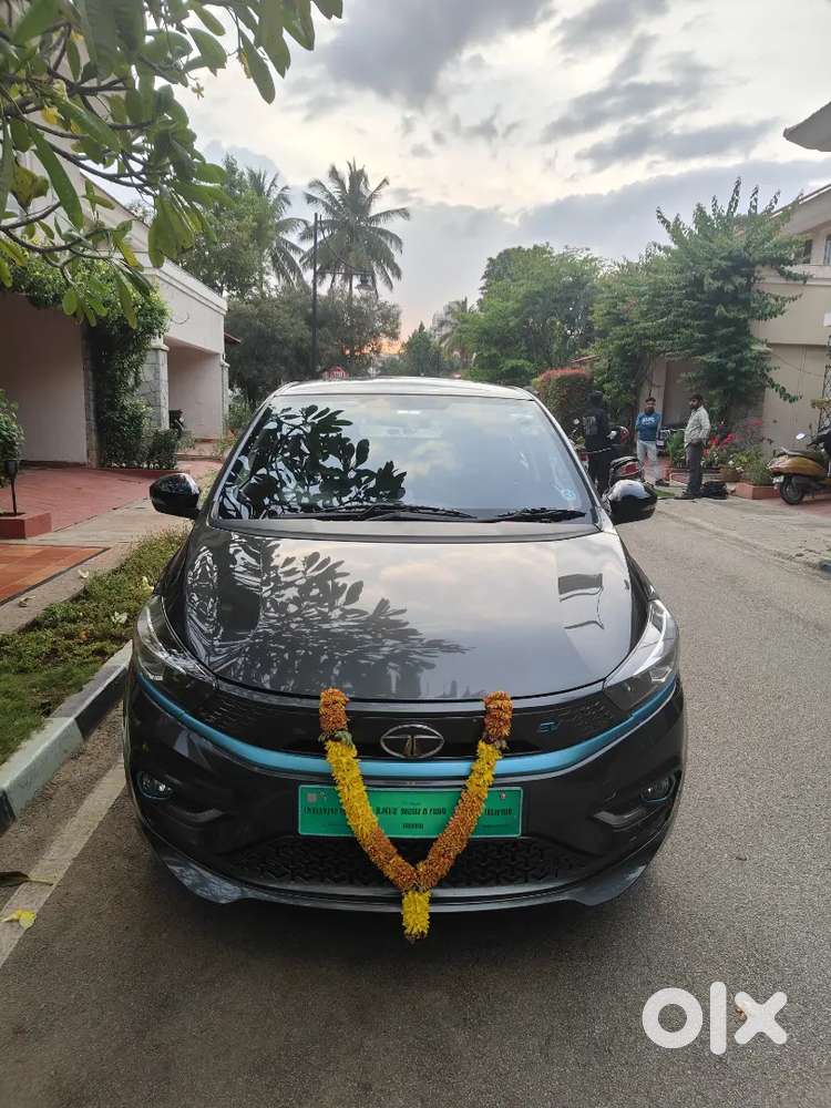 2022 Tigor EV XZ w/ PPF. Mint condition. 17K kms. Moving sale.