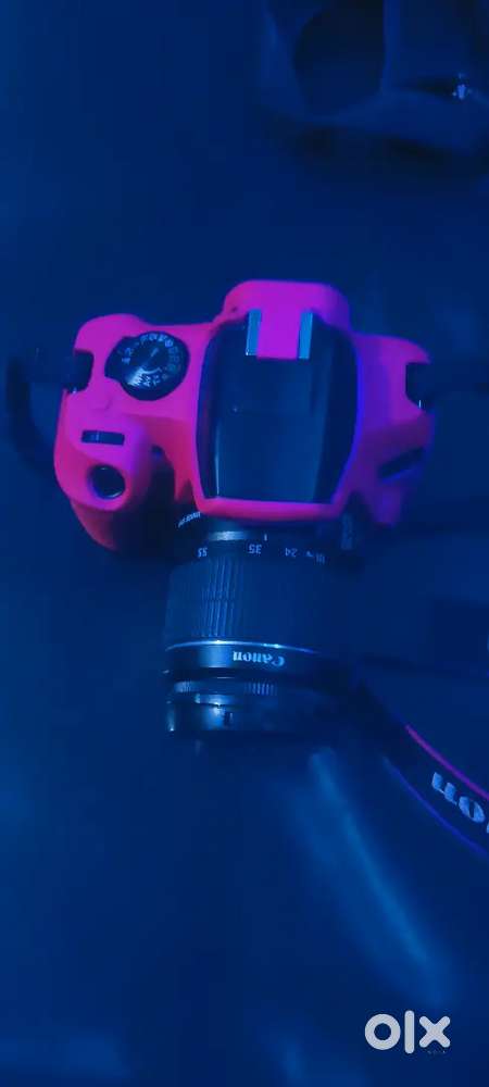 DSLR 1300D