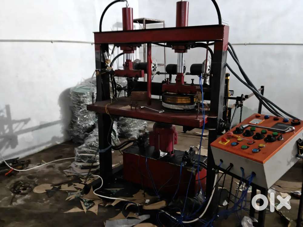 Fastest paper plate making machine