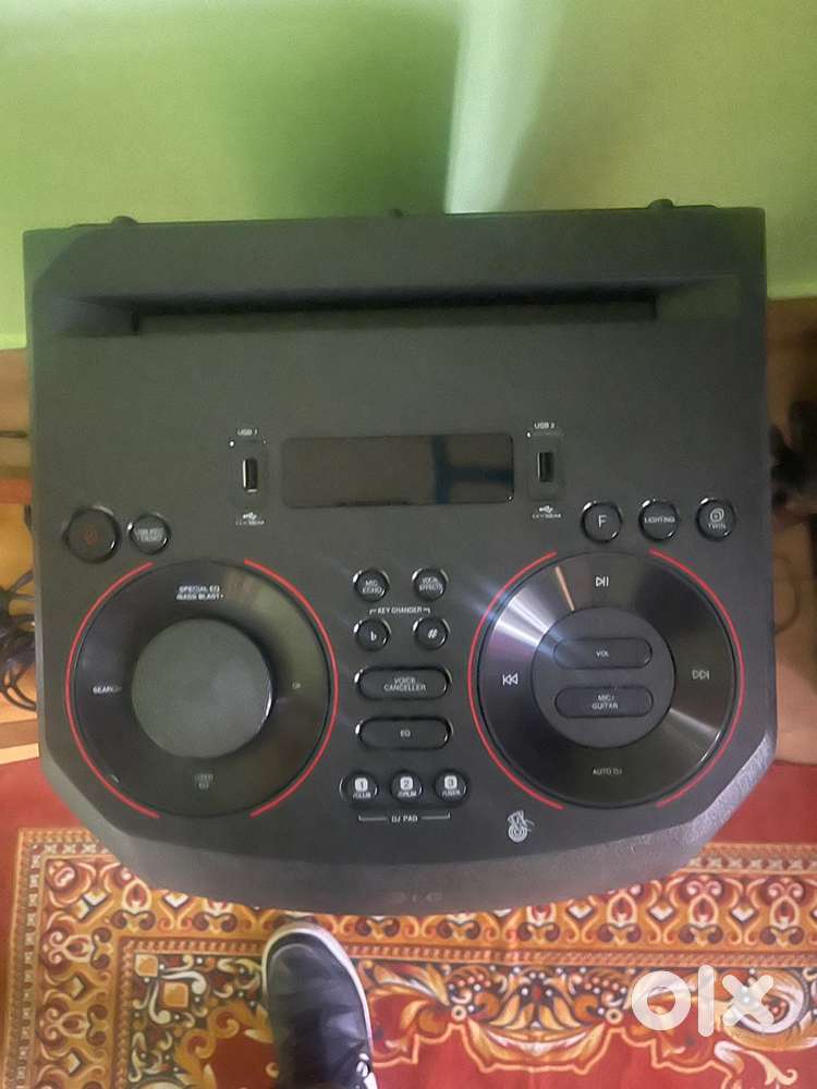 Brand new LG XBOOM RNC5 500 W for worth 19000 k