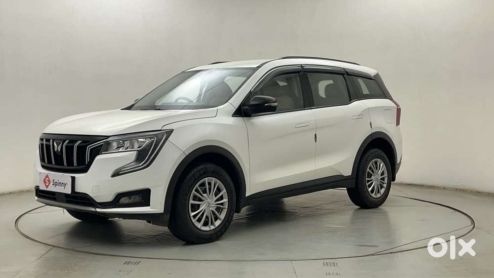 Mahindra XUV700 2.0 AX 3 Petrol AT 5 Str, 2021, Petrol