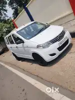 Chevrolet Enjoy 2013-2015 TCDi LTZ 7 Seater, 2015, Diesel