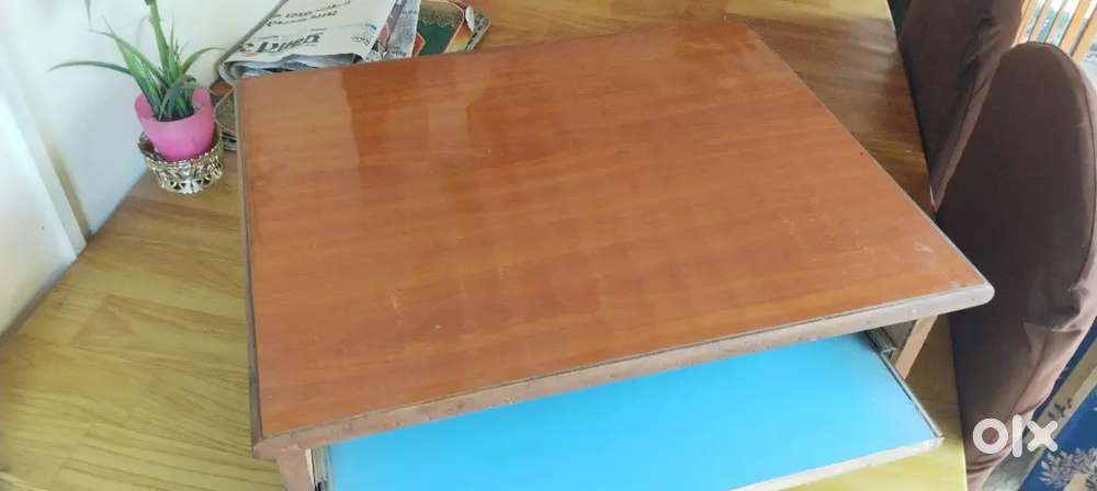 Wooden Study & Computer Table with Keyboard Tray – ₹380 (Fixed)