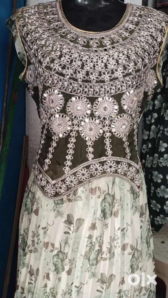 Saree model XL size new piece available