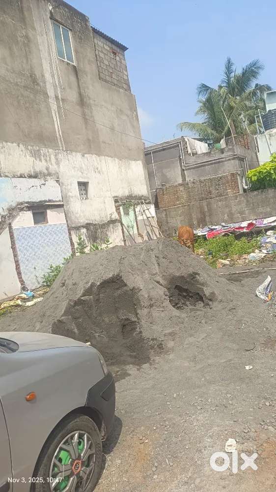 Plot sale in pallikaranai near main road