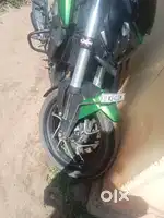 Bajaj. Dominor 400.