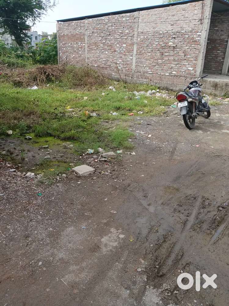 Nusrat nagar Dairy ke piche with 350 feet boring