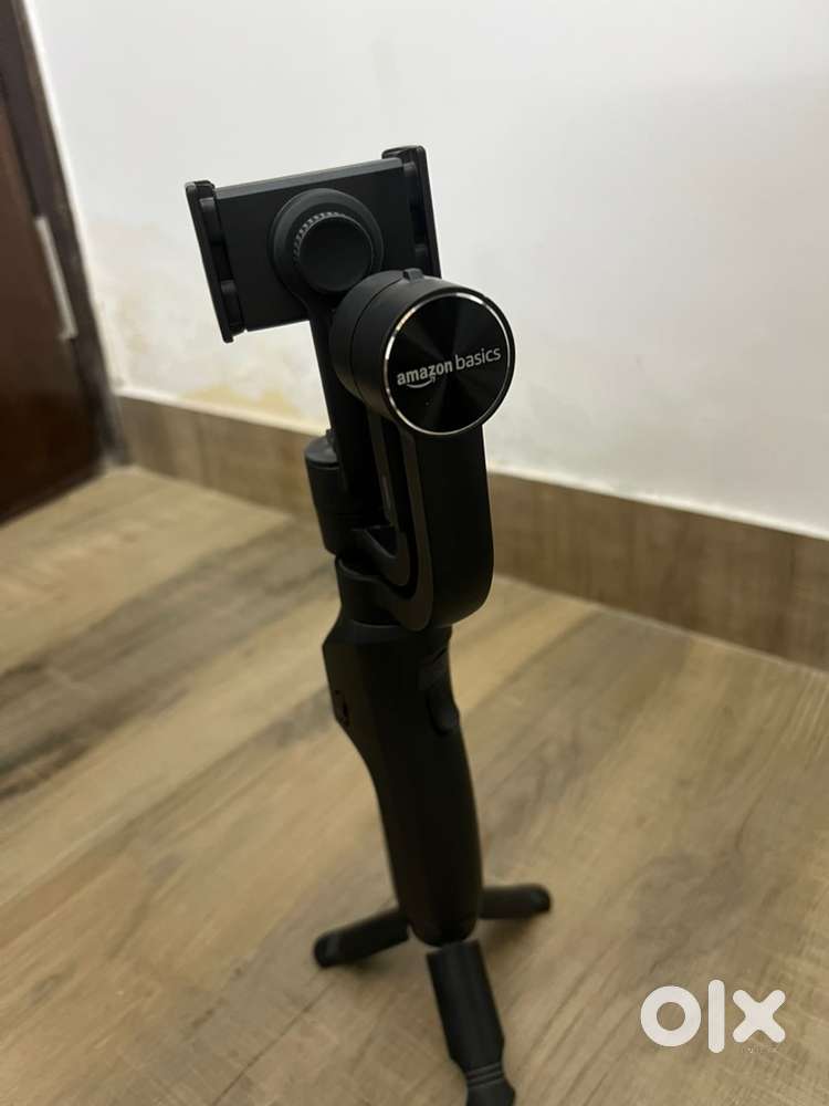AmazonBasics 3-Axis Gimbal – Excellent Condition  Tripod Included