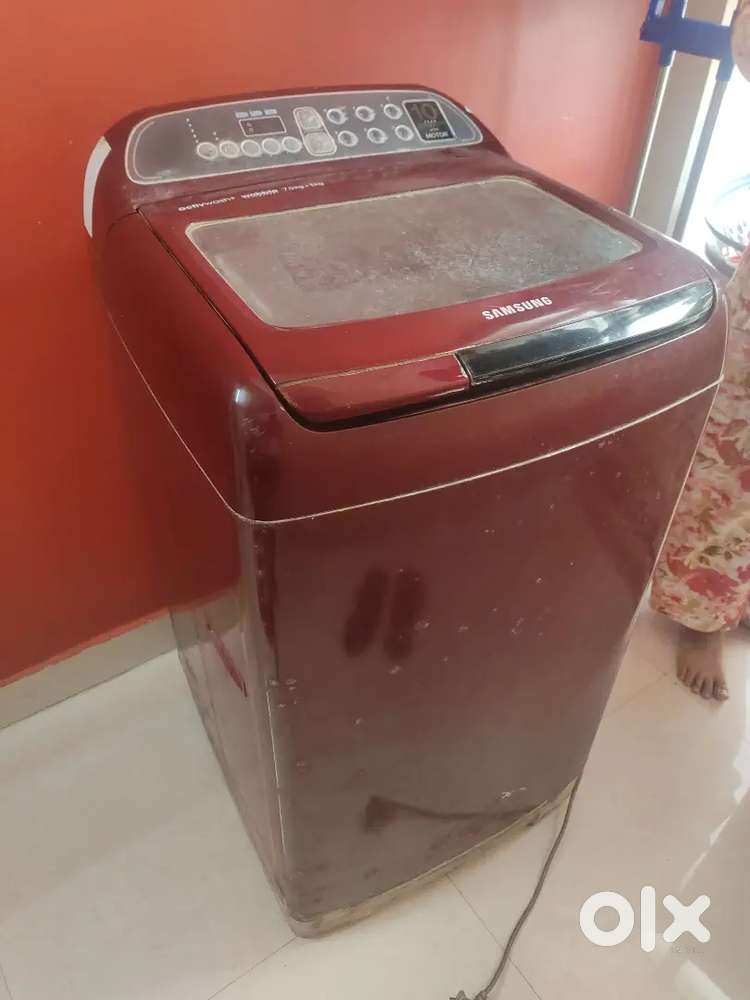 Selling SAMSUNG WOOBLE WASHING MACHINE - 8.5 LITRE CAPACITY