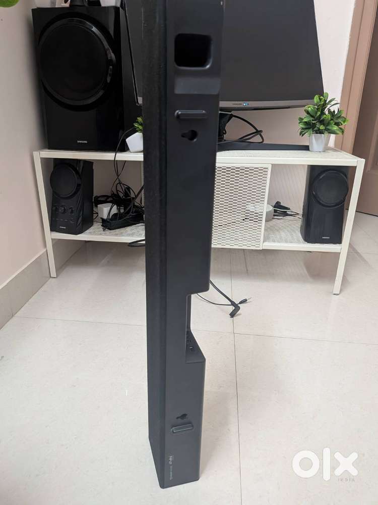 Samsung HW-N300/XL Soundbar 60 Watt, with Remote