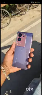 Vivo v29 curve display