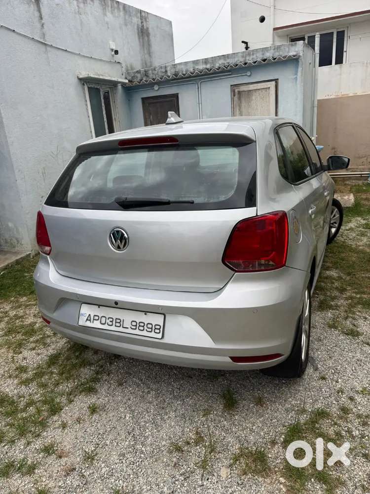 Volkswagen Polo 2015 Petrol 100000 Km Driven