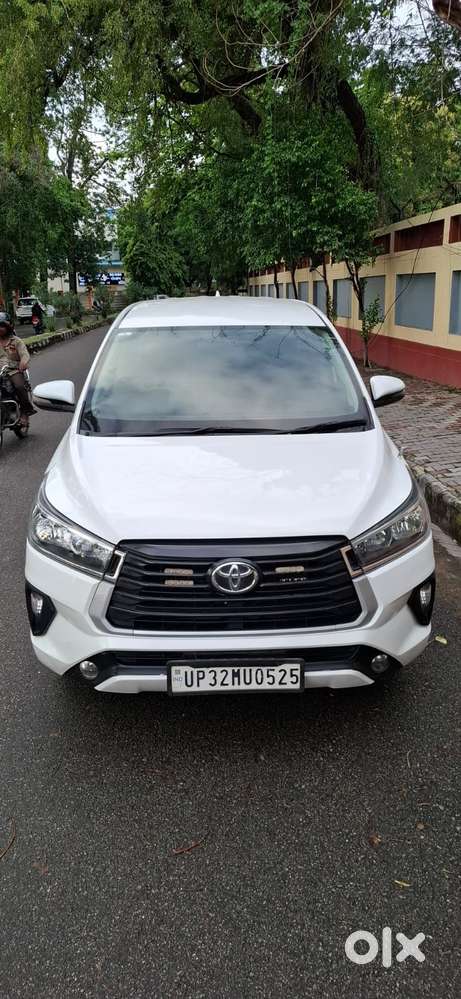 Toyota Innova Crysta 2.4 G MT 7 STR, 2022, Diesel