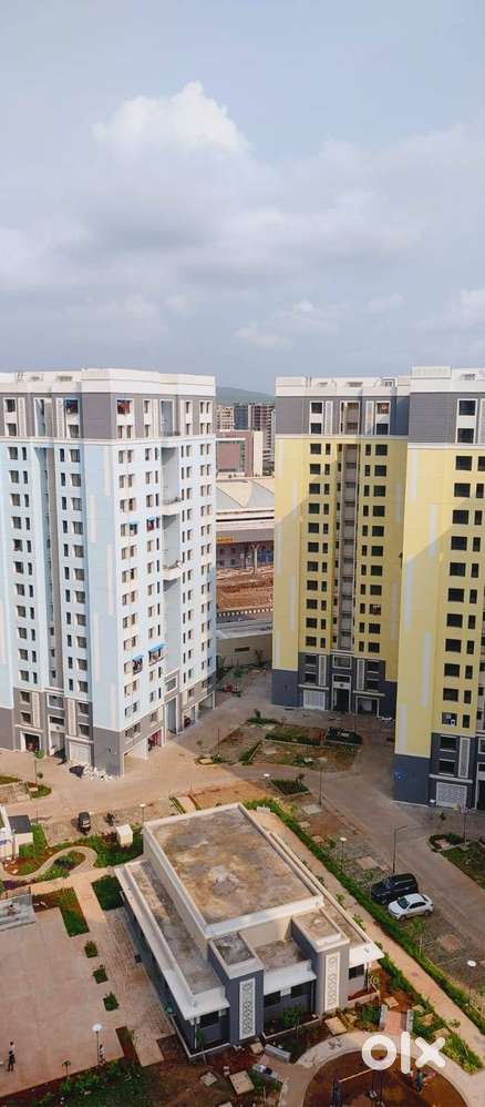 1 bhk flat available for rent right opp Railway station