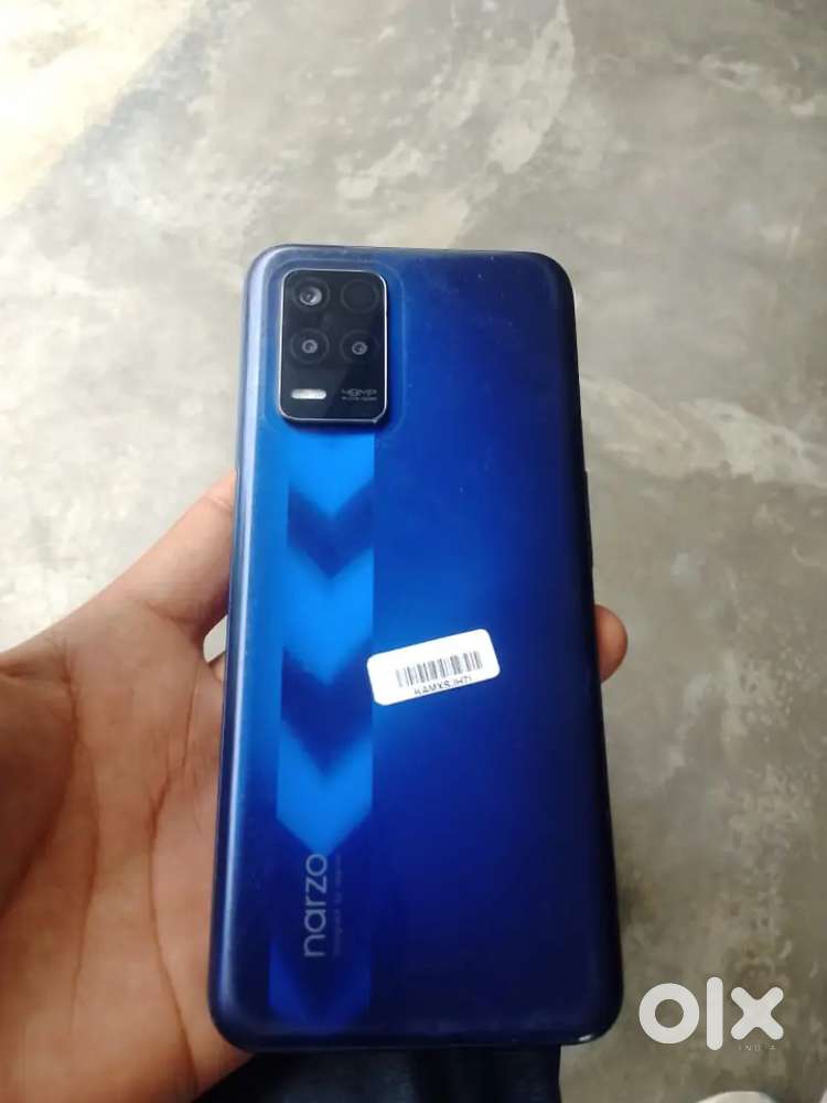 Realme narzo 30 5g  6/128 1 year old hai good condition original hai