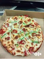 Pizza dough maker by hand