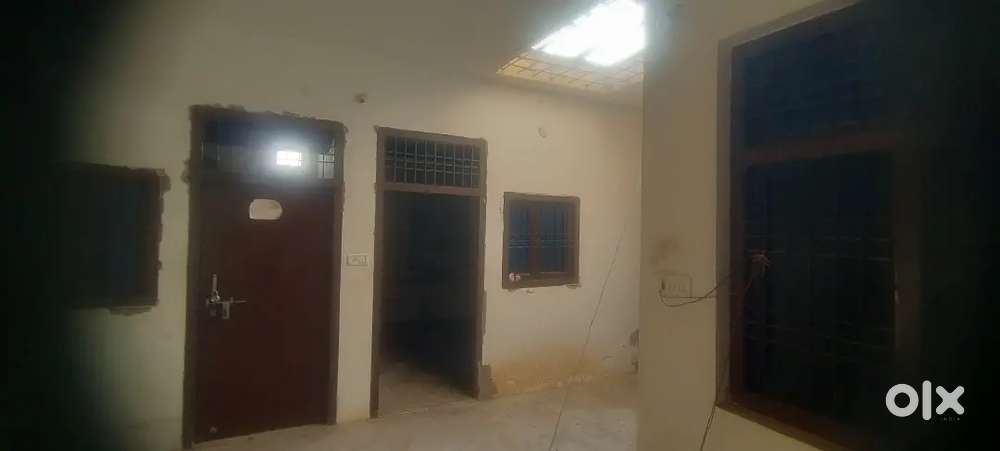 Room for rent ( रूम किराये से देना हैँ )बैचलर को पहले प्राथमिकता