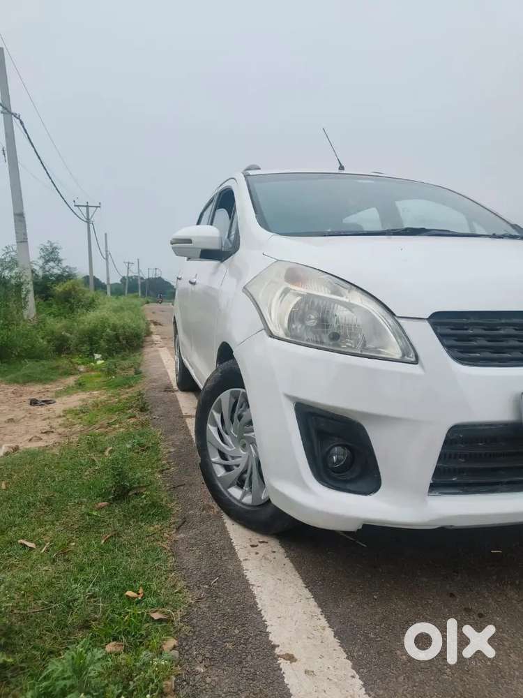 Maruti Suzuki Ertiga 2013 Diesel 85000 Km Driven