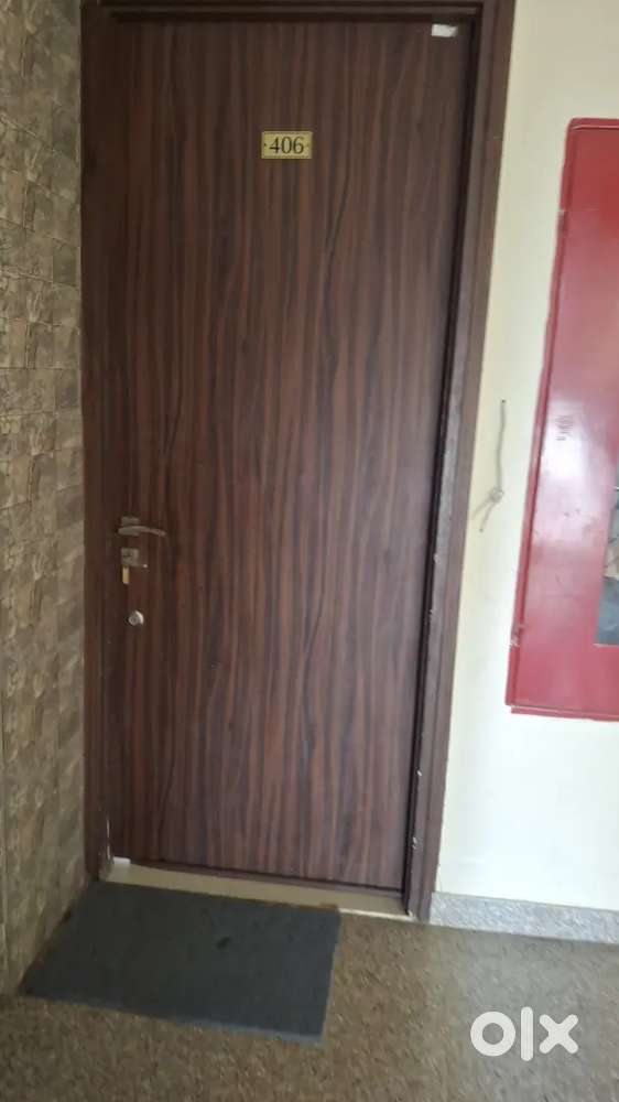 i  want to give 1room with attached washroom for rent