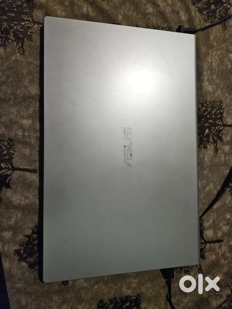 Asus vivobook 15