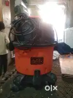 Electronic machine