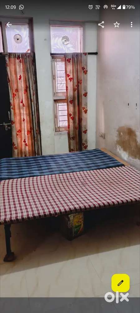 We have best single furnished room for single boy