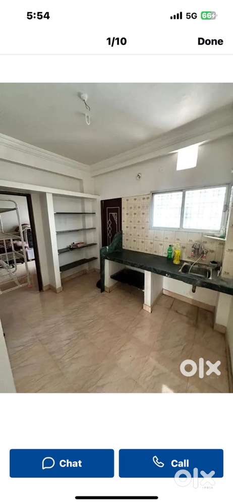 2 BHK SEMI FURNISHED FLAT IN MANEWADA LOCATION.